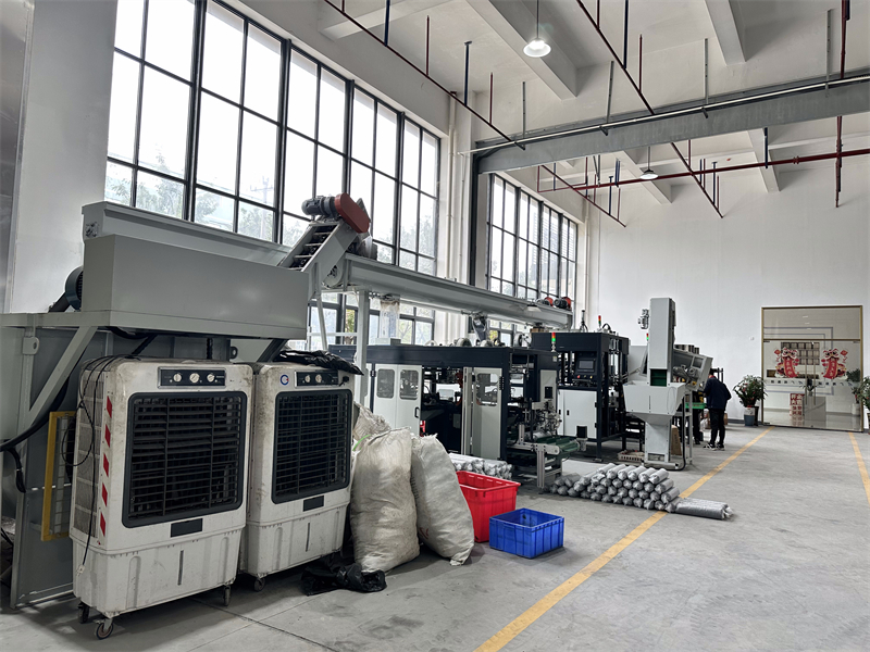 Automatic Shiitake Bagging Clipping Machine With Bag Making - Image 4