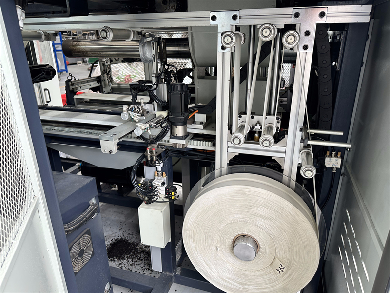 Automatic Shiitake Bagging Clipping Machine With Bag Making - Image 8
