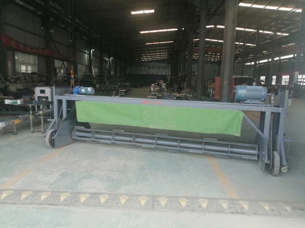 Guntry Compost Turning Machine