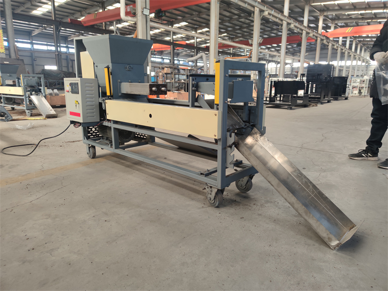 PLC Mushroom Square Bag Filling Machine - Image 5