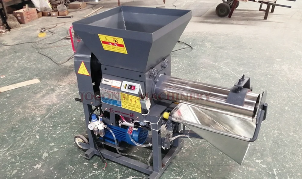 Pneumatic Mushroom Hands-free Bagging Machine