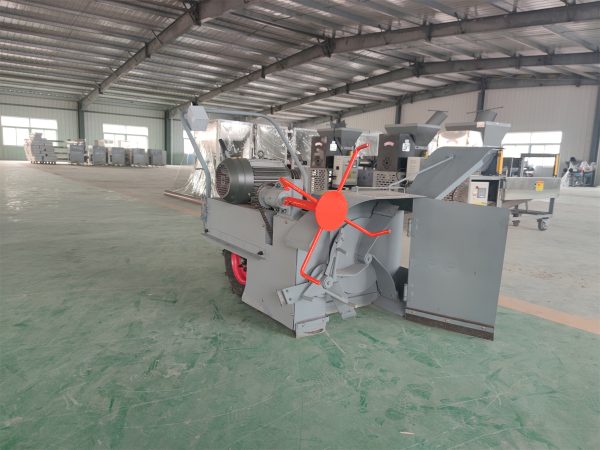 Self-Propelled Compost Turner For Mixing Substrate