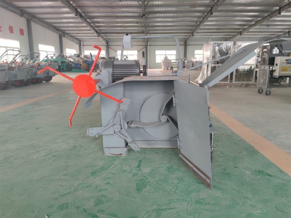 Self-Propelled Compost Turner For Mixing Substrate
